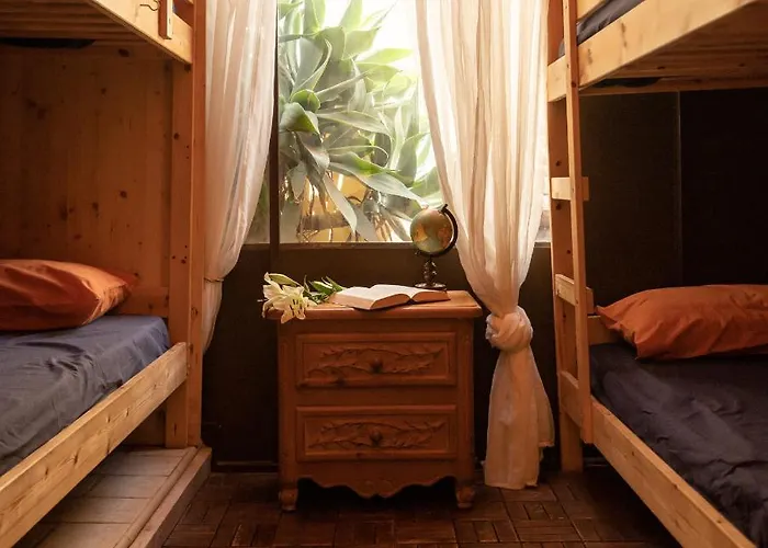 Hostel Amigos Nest La Mareta