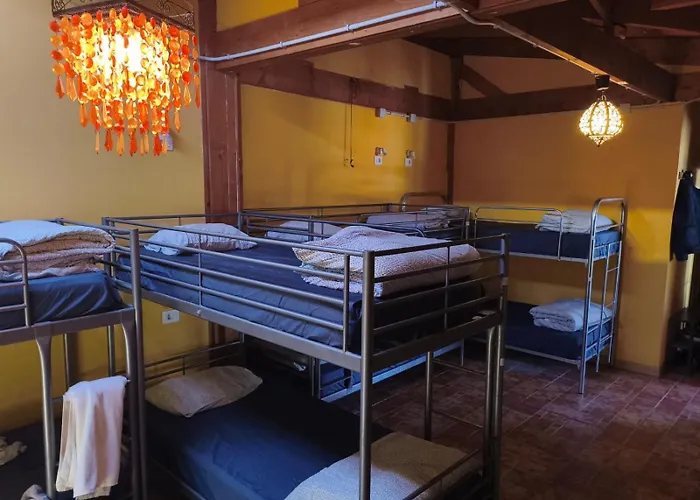 Hostel Amigos Nest La Mareta