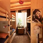 Amigos Nest * La Mareta
