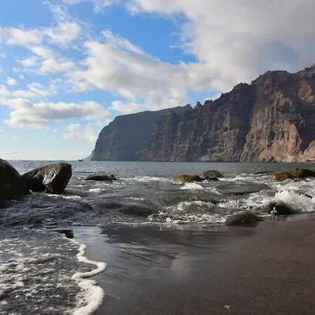 Amigos Nest Vandrarhem La Mareta